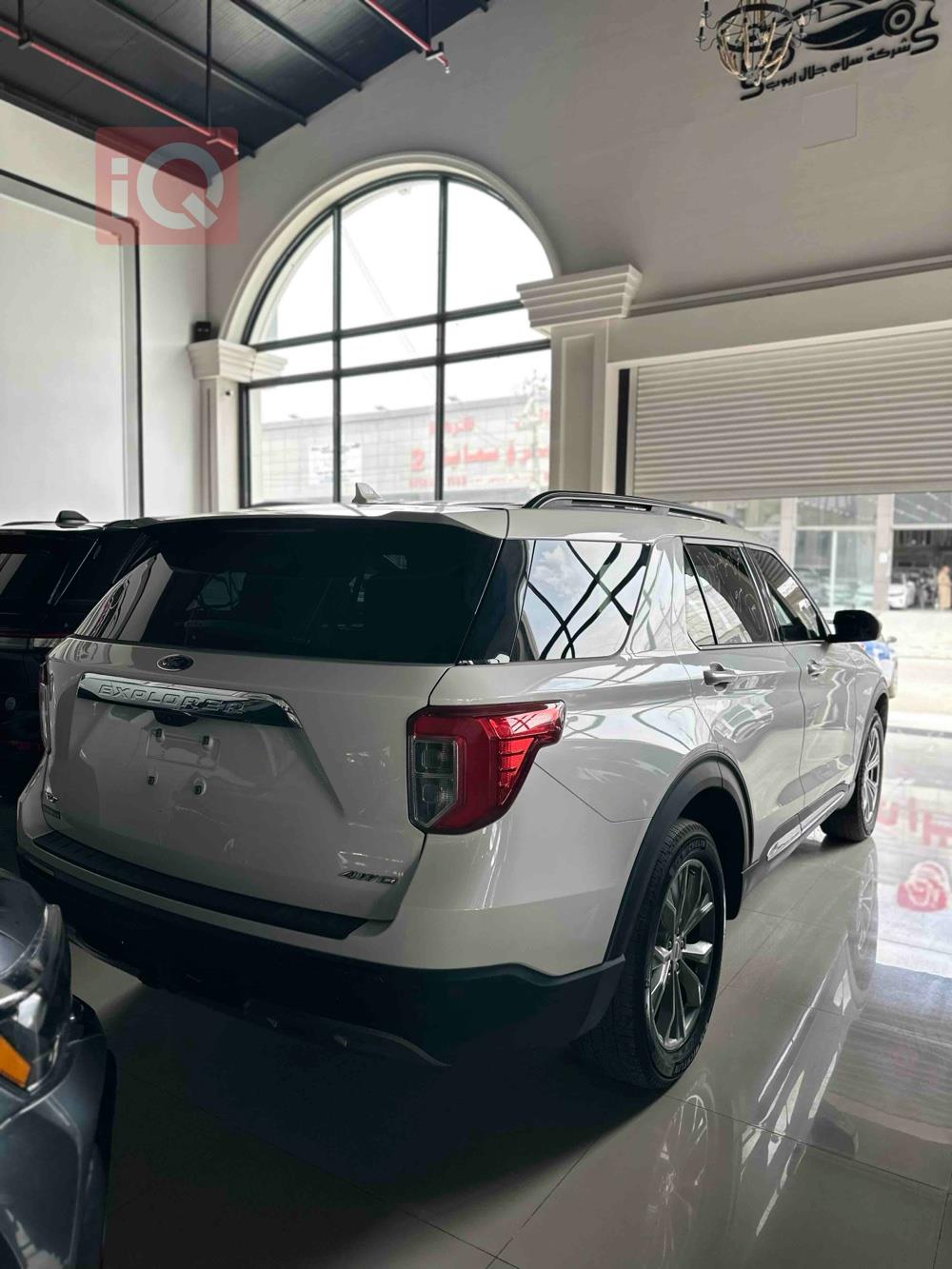Ford Explorer